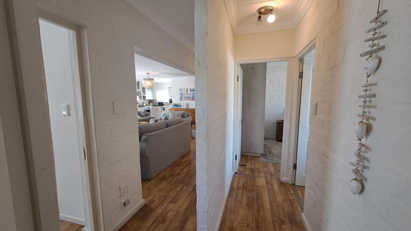 4 Bedroom Property for Sale in Stilbaai Wes Western Cape